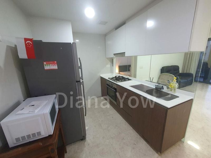 THE LAKEFRONT RESIDENCES 10