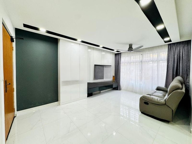 BT BATOK WEST AVE 8 9