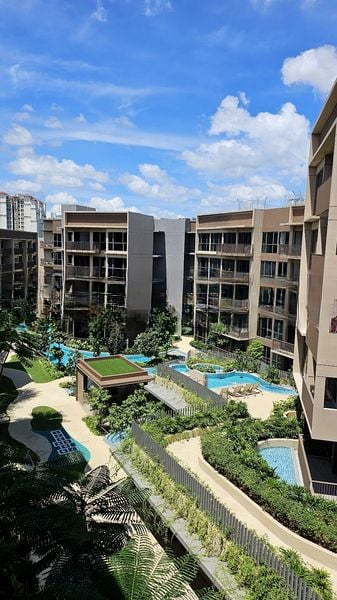 THE WATERGARDENS AT CANBERRA 10