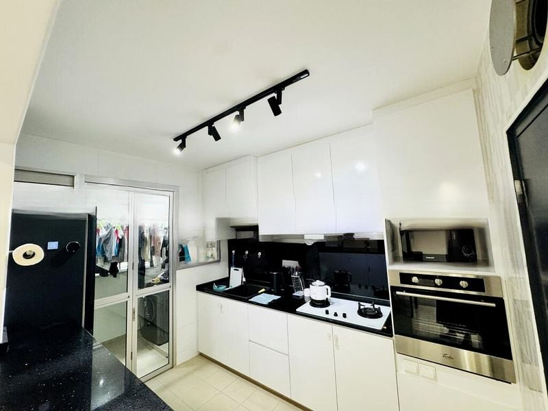 BT BATOK WEST AVE 8 8