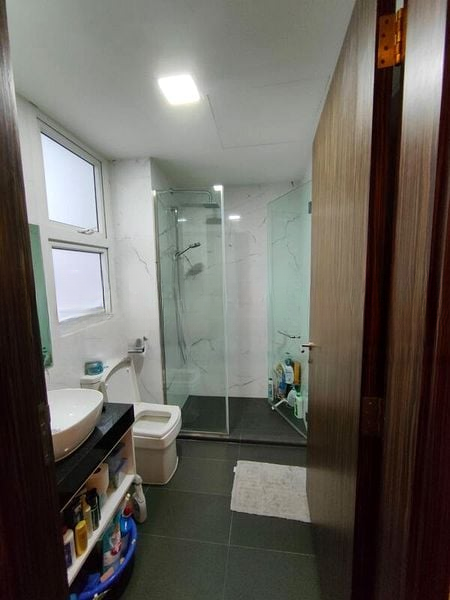SUITES @ TOPAZ 1
