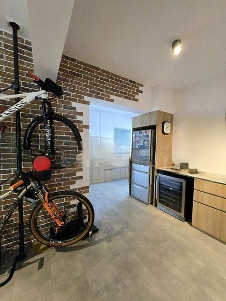 BT BATOK WEST AVE 8 6