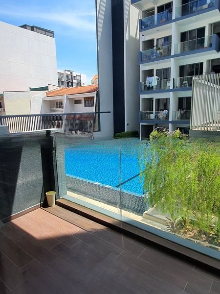SUITES 28 1