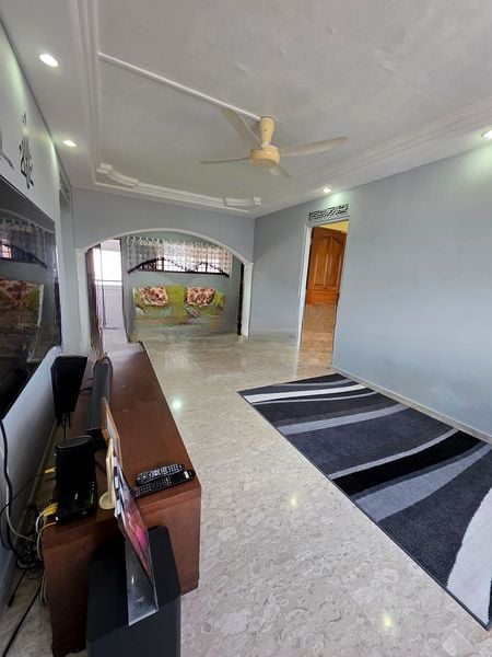 BT BATOK WEST AVE 8 4