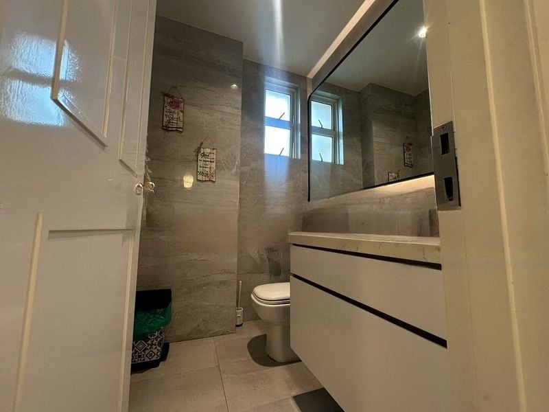 RESERVOIR VILLAS 14
