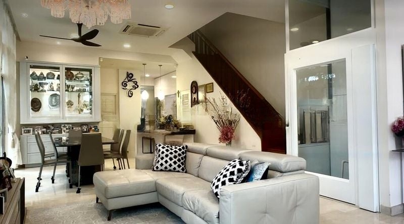 RESERVOIR VILLAS 1