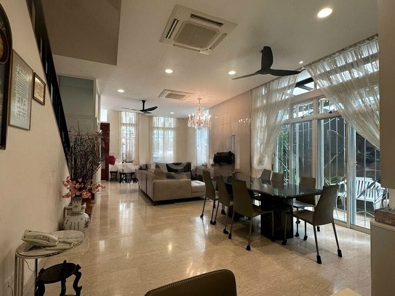 RESERVOIR VILLAS 4