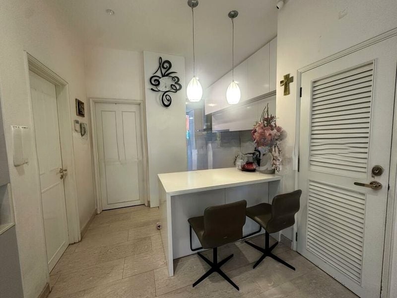RESERVOIR VILLAS 5