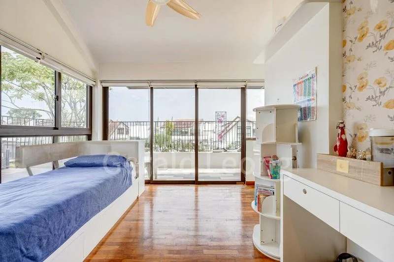 VARSITY PARK CONDOMINIUM 7