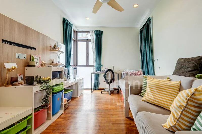 VARSITY PARK CONDOMINIUM 9