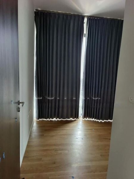 AVENUE SOUTH RESIDENCE 8