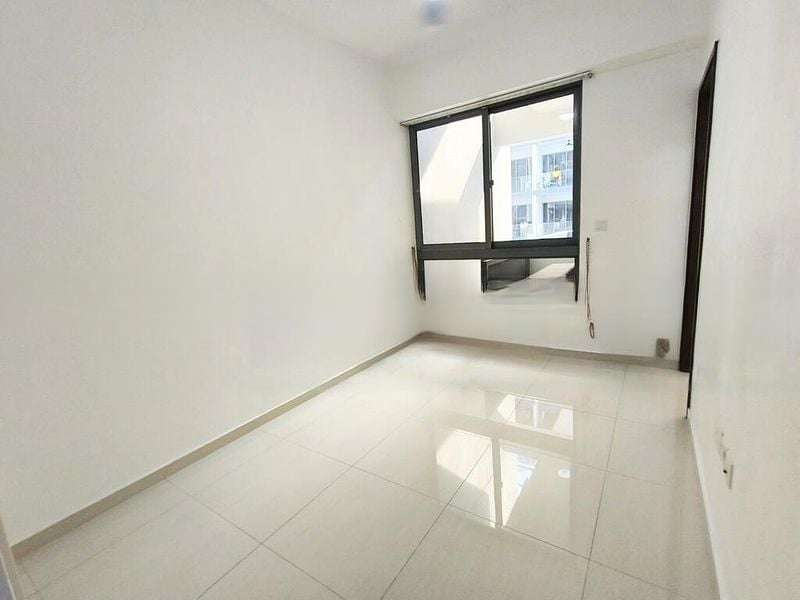 SUITES 28 1
