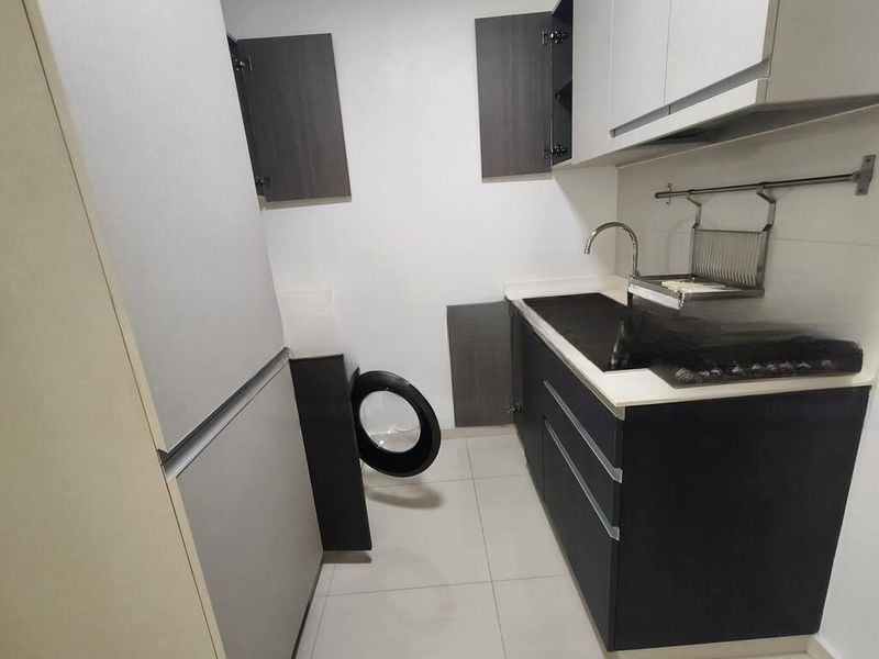 SUITES 28 4