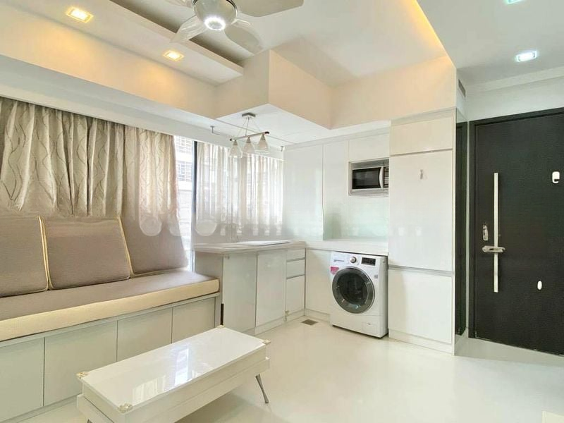 AIRSTREAM 9