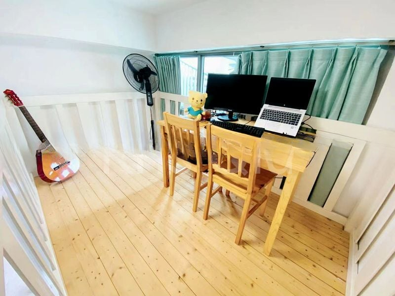 KINGSFORD . HILLVIEW PEAK 8