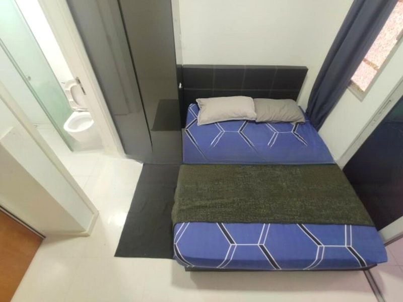 # 1 LOFT 4