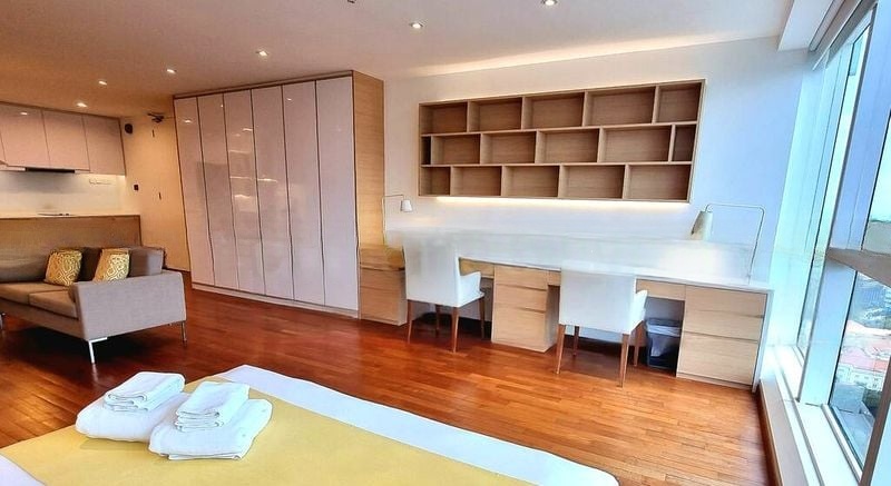 HIGH STREET CENTRE 3