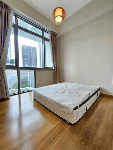 KINGSFORD . HILLVIEW PEAK 4