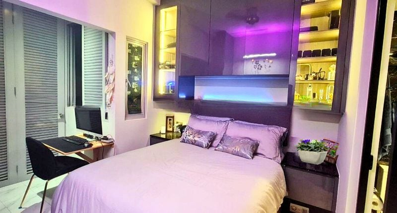 # 1 SUITES 3