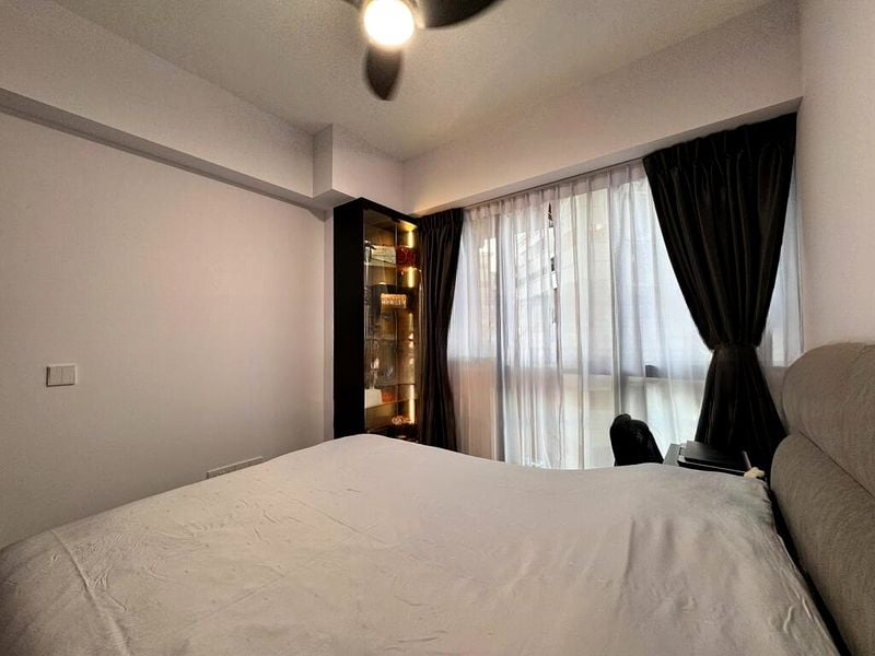 RIVERFRONT RESIDENCES 2