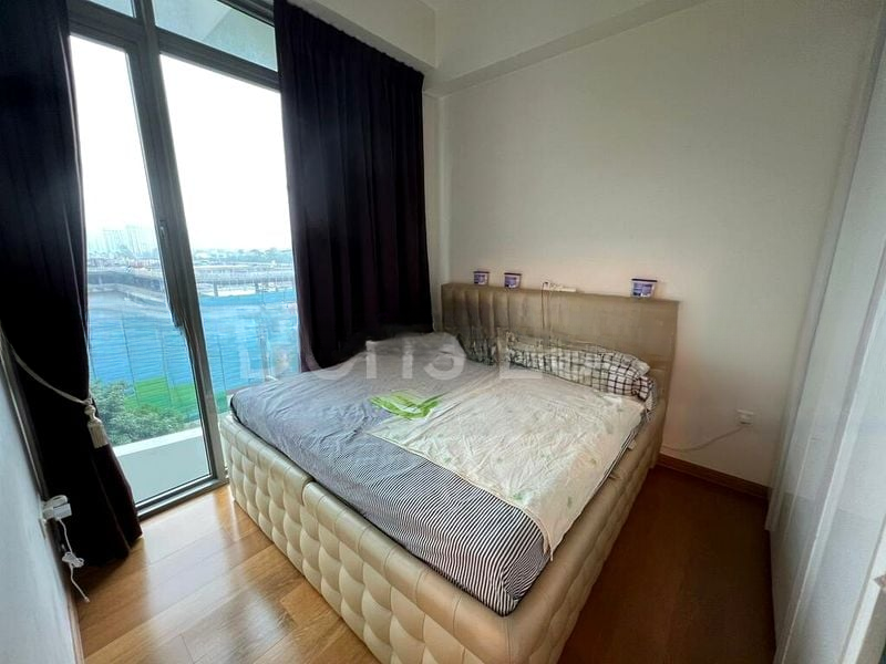 KINGSFORD . HILLVIEW PEAK 3