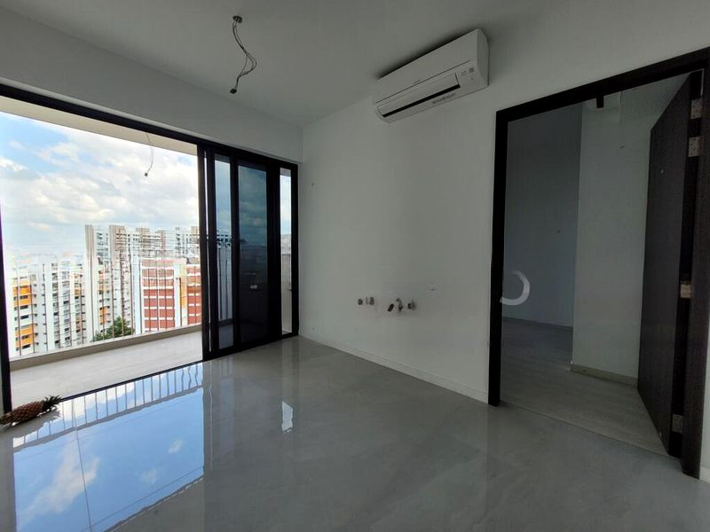 RIVERFRONT RESIDENCES 12