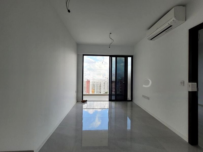 RIVERFRONT RESIDENCES 11