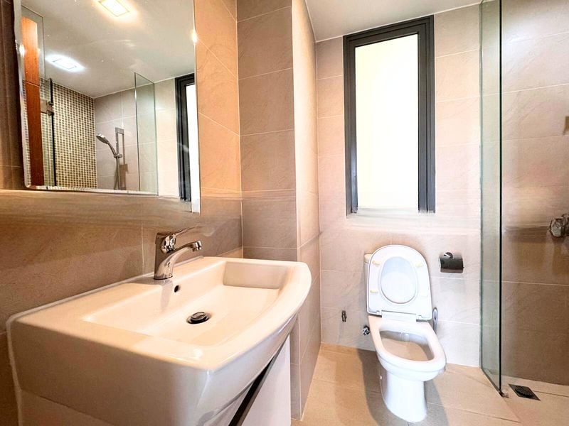 THE MILTONIA RESIDENCES 8