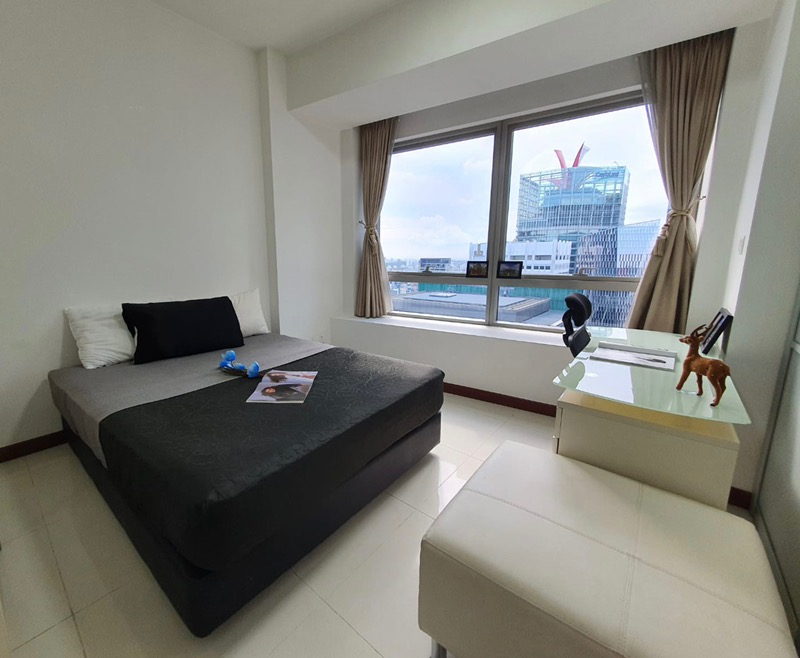 THE SAIL @ MARINA BAY 21