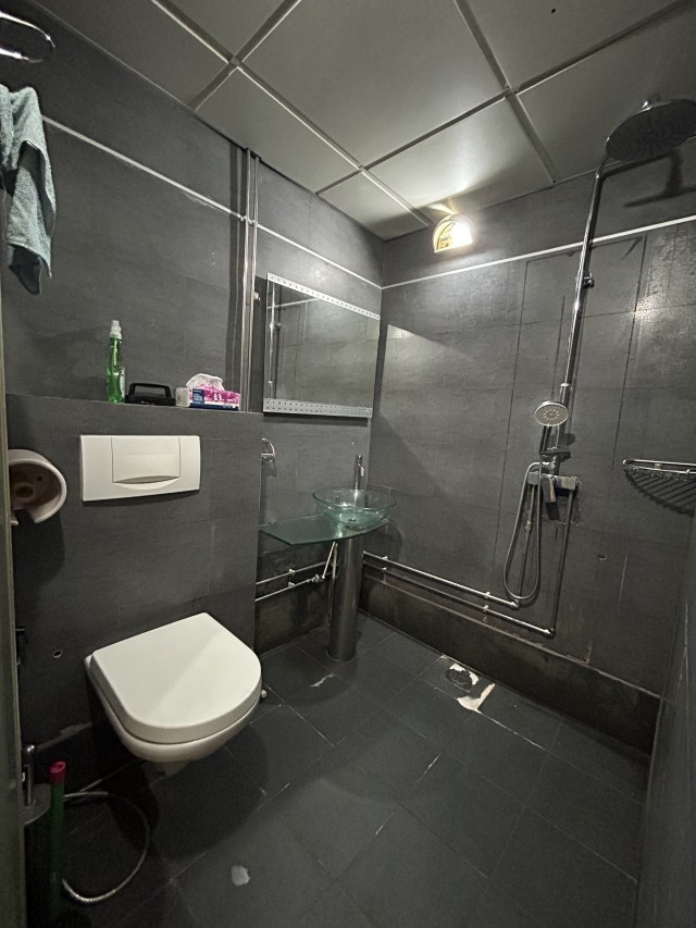 INTERNATIONAL PLAZA 18