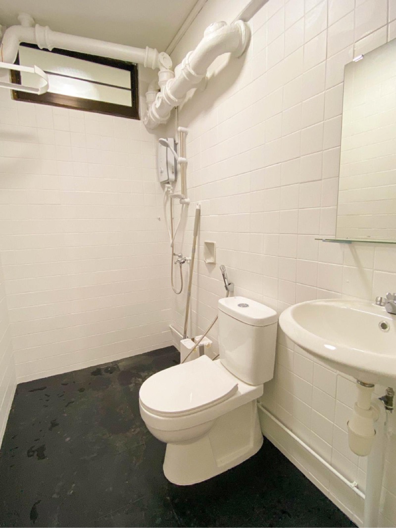 PEOPLE'S PARK COMPLEX 12