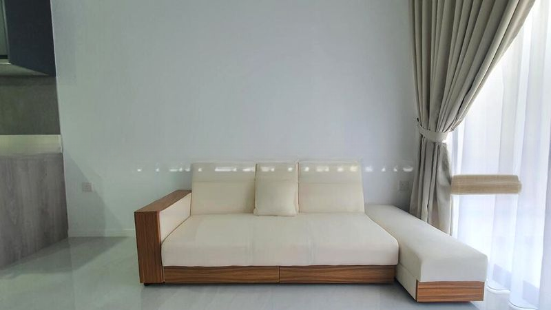 RIVERFRONT RESIDENCES 13