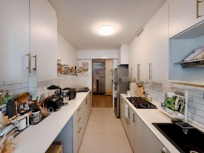 BT BATOK WEST AVE 6 8