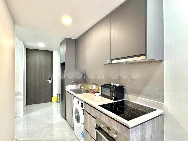 RIVERFRONT RESIDENCES 3