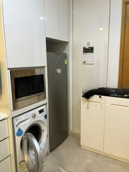 KINGSFORD . HILLVIEW PEAK 5