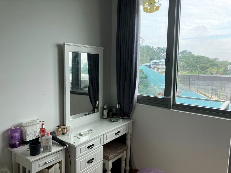 KINGSFORD . HILLVIEW PEAK 3