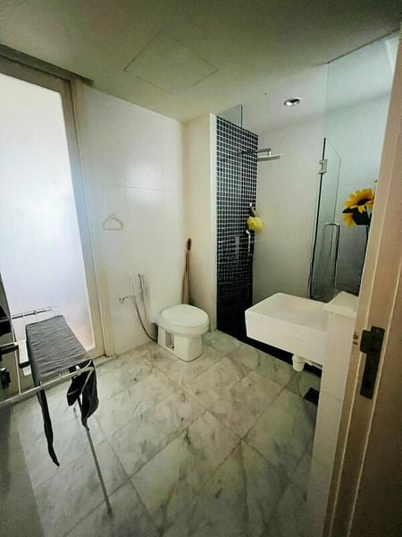 FERRARIA PARK CONDOMINIUM 9