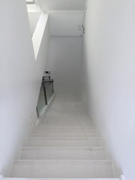 # 1 LOFT 1