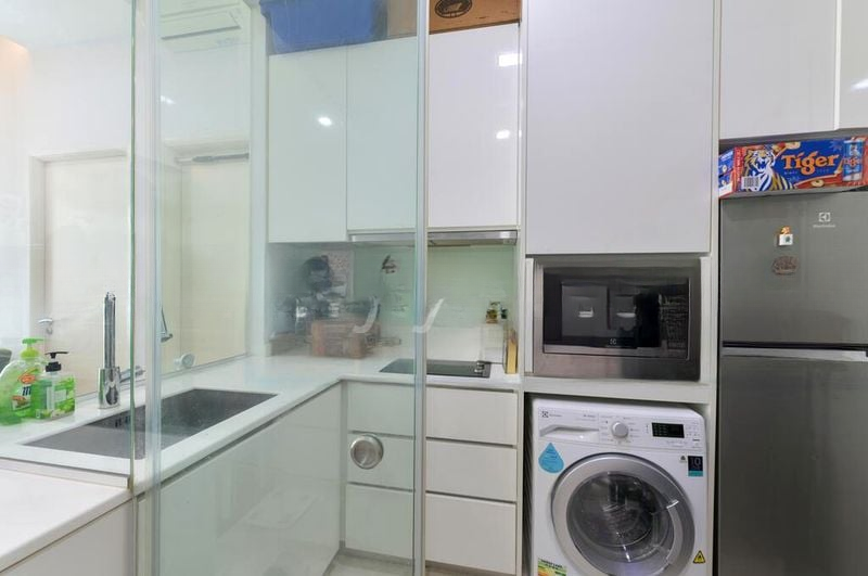 KINGSFORD . HILLVIEW PEAK 3