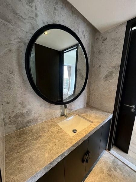 CENTENNIA SUITES 3