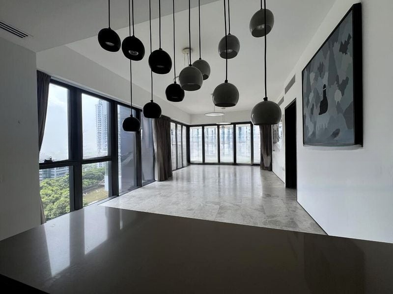 CENTENNIA SUITES 2
