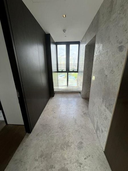 CENTENNIA SUITES 4