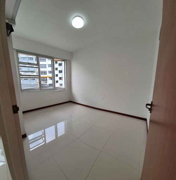 BT BATOK WEST AVE 8 4