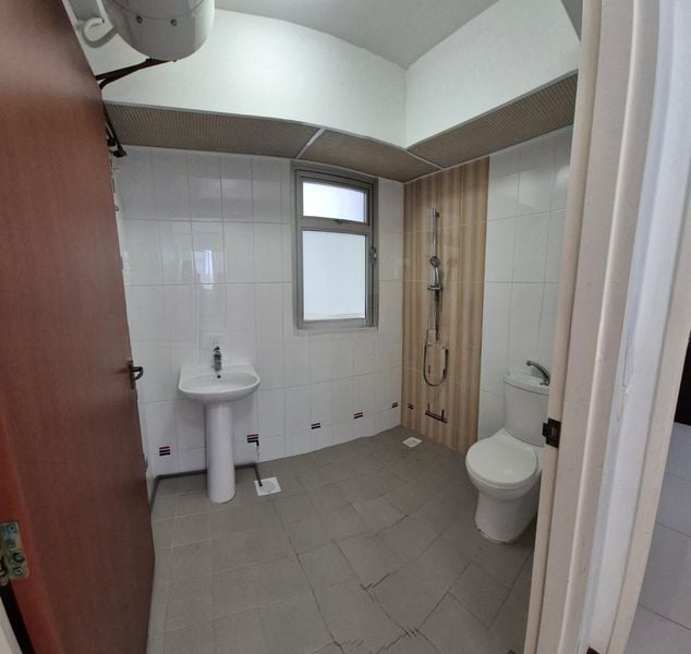 BT BATOK WEST AVE 8 6