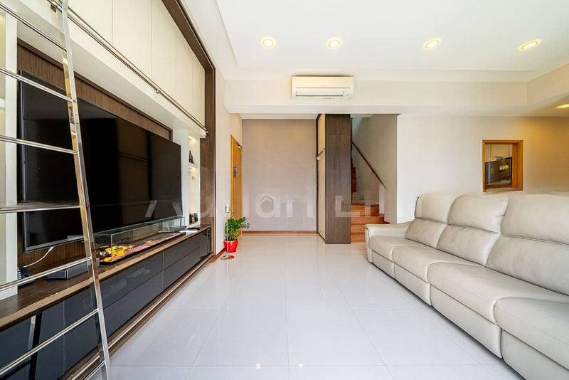 THE TAMPINES TRILLIANT 4