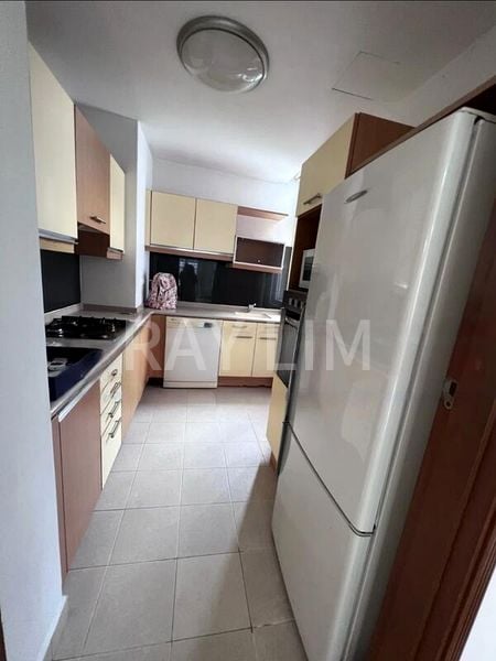 THE BALMORAL SPRING 10