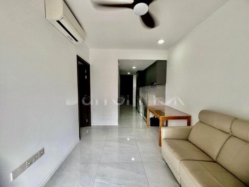 RIVERFRONT RESIDENCES 6