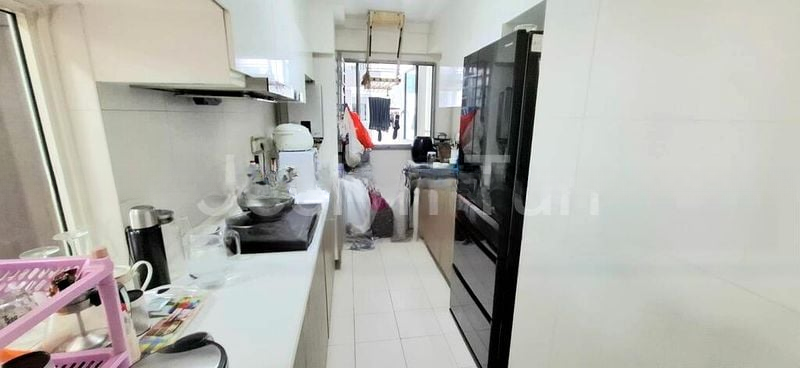 UPP SERANGOON CRES 4