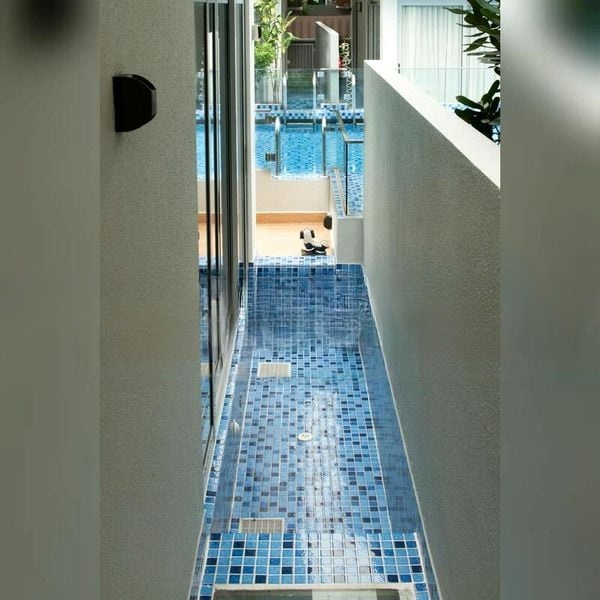 MONTCLAIR @ WHITLEY 5