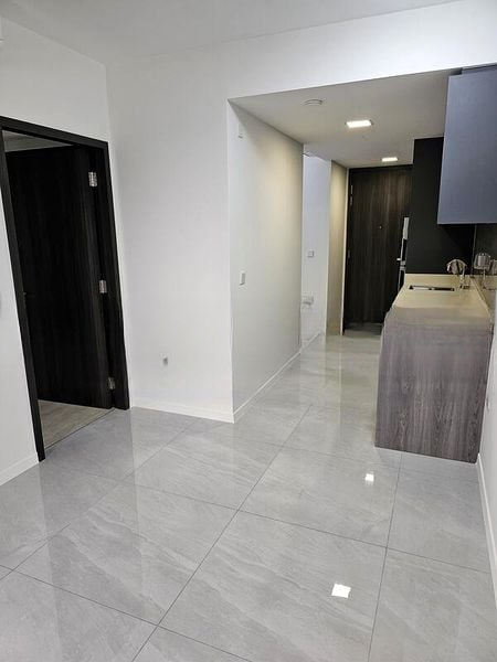 RIVERFRONT RESIDENCES 2